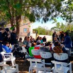 Explicación de técnicas de anillamiento en la actividad familiar de Ambientalys
